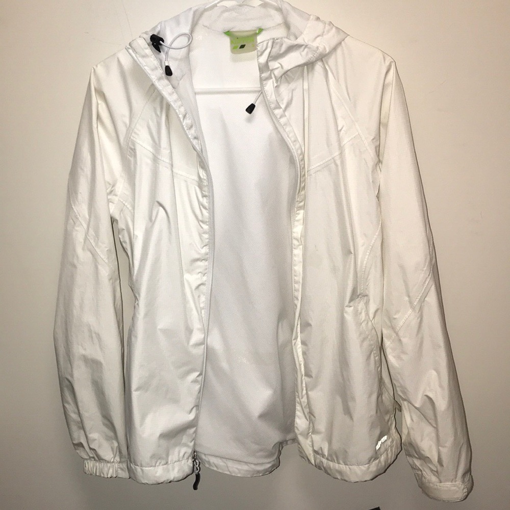 ✨ SALE ✨ White Koppen women’s rain jacket